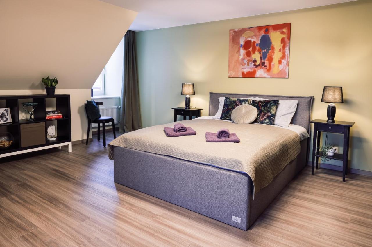 Rothko Apartment/8 Guests/4Bedrooms/Riga Old Town Zewnętrze zdjęcie