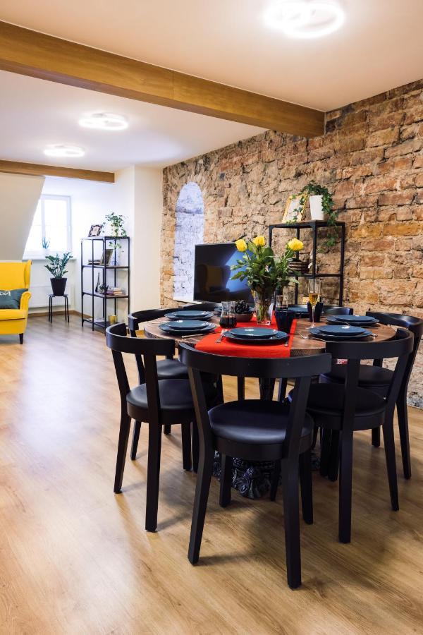 Rothko Apartment/8 Guests/4Bedrooms/Riga Old Town Zewnętrze zdjęcie