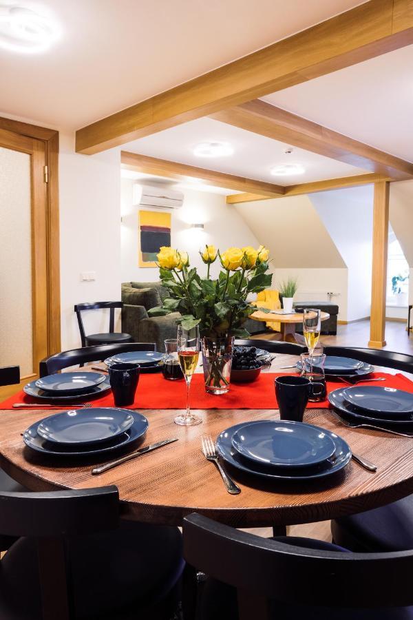 Rothko Apartment/8 Guests/4Bedrooms/Riga Old Town Zewnętrze zdjęcie