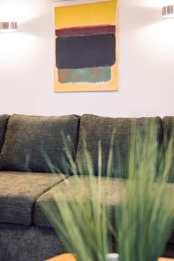 Rothko Apartment/8 Guests/4Bedrooms/Riga Old Town Zewnętrze zdjęcie