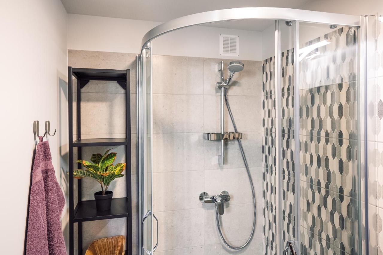 Rothko Apartment/8 Guests/4Bedrooms/Riga Old Town Zewnętrze zdjęcie