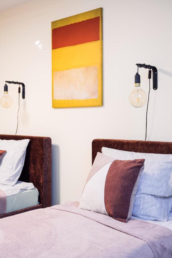 Rothko Apartment/8 Guests/4Bedrooms/Riga Old Town Zewnętrze zdjęcie
