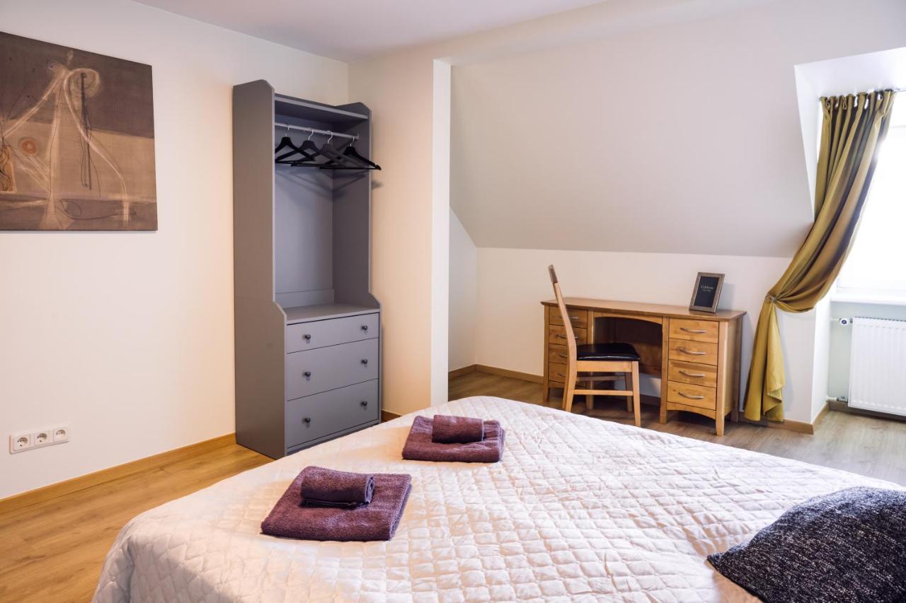 Rothko Apartment/8 Guests/4Bedrooms/Riga Old Town Zewnętrze zdjęcie